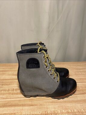 Sorel PDX Lace Wedge Lexie Wedge Ankle Bottie Military Green Black Camo Sole 6